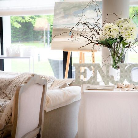 Le Champ Du Renne Bed & Breakfast Льо Ман Екстериор снимка