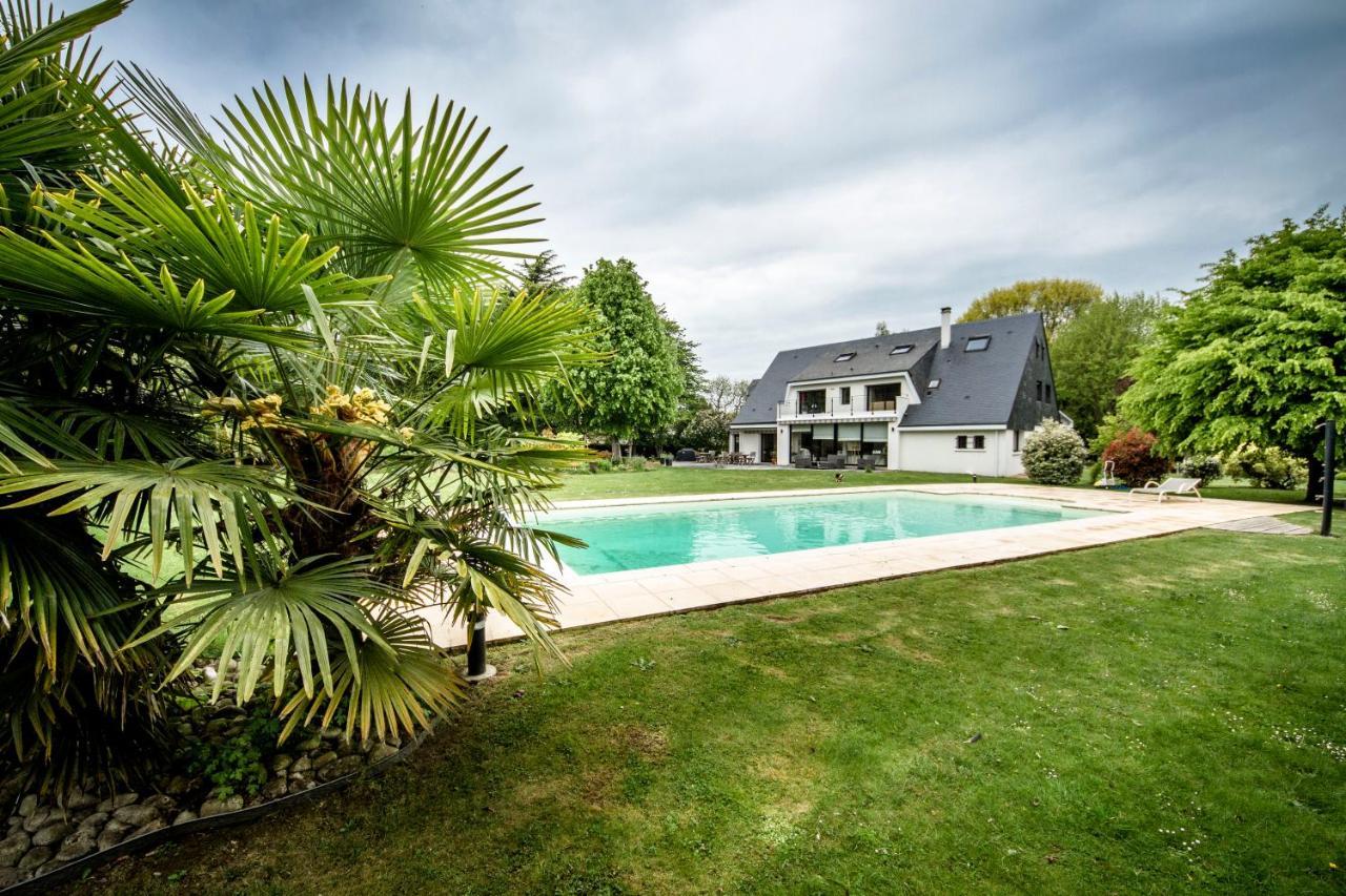 Le Champ Du Renne Bed & Breakfast Льо Ман Екстериор снимка